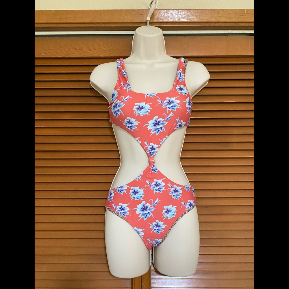 Women’s ACACIA Columbia in Vintage Aloha swimsuit